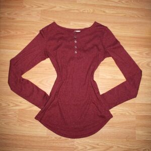 Mossimo Supply Co. Long Sleeve Henley Top in Burgundy
